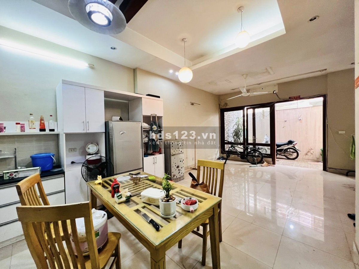 Đầu Tư Nhà Dòng Tiền 97m², Tại Ngõ Võng Thị, Xuân La, Tây Hồ, Đang Cho Thuê 30 Triệu/Tháng, 29.8 Tỷ