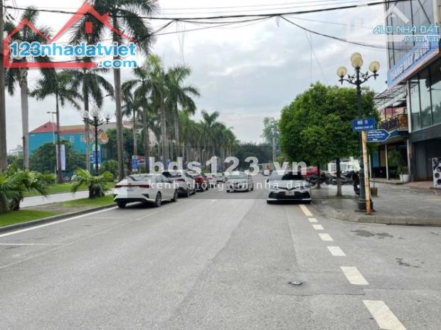 - đất tt đông anh 123 m2 MT Hậu 7,7 SÂU 16 m ĐẤT ĐẸP VUÔNG VẮN _
