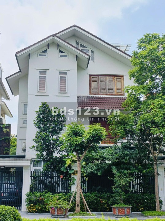 Chính chủ cần bán Căn Biệt Thự Vip tại Khu Đô Thị Việt Hưng Long Biên Hà Nội