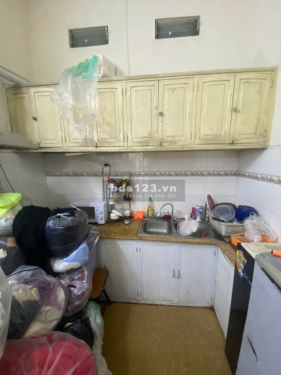Cho thuê nhà 4 tầng tại Ngõ 84 Ngọc Khánh, Ba Đình. Kinh doanh hoặc CHDV. Chỉ 12tr