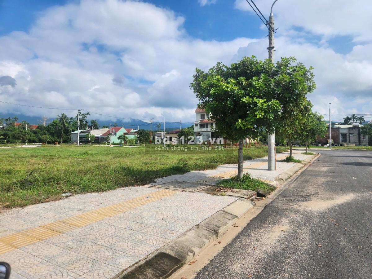 Tin Vui!! Đất Nền Khu Phố Chợ Đông Phú trong giai đoạn ra sổ, cơ hội vàng cho quý anh chị đầu tư.