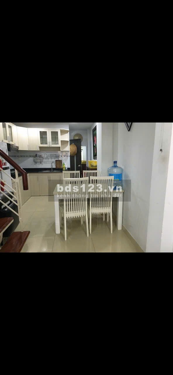 Bán nhà TK18/22 Nguyễn Cảnh Trân, Q1