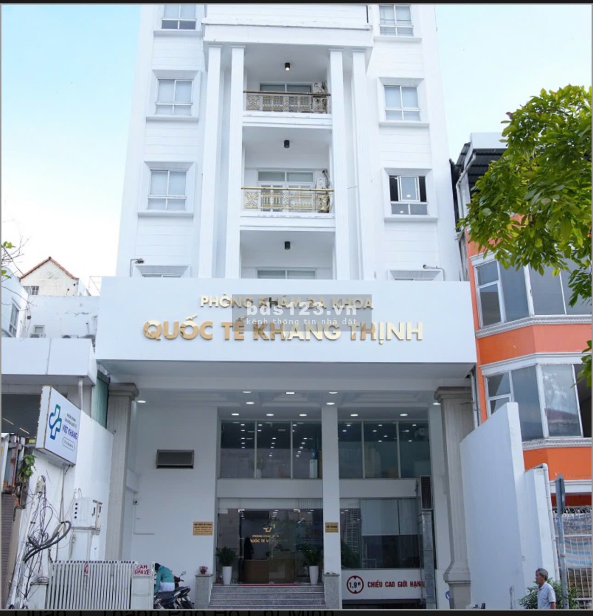 Chính chủ cần bán nhà mặt tiền 114 Trần Đình Xu, Quận 1