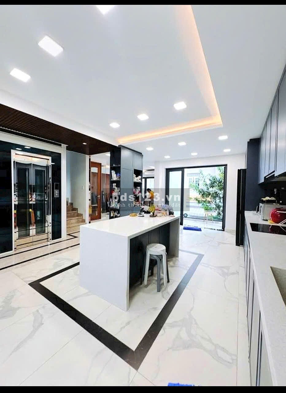 Gấp! Bán giảm 1 tỷ nhà biệt thự Nguyễn Thông, P.9, Q.3 – đẳng cấp, nội thất Ý, giá sốc 28 tỷ