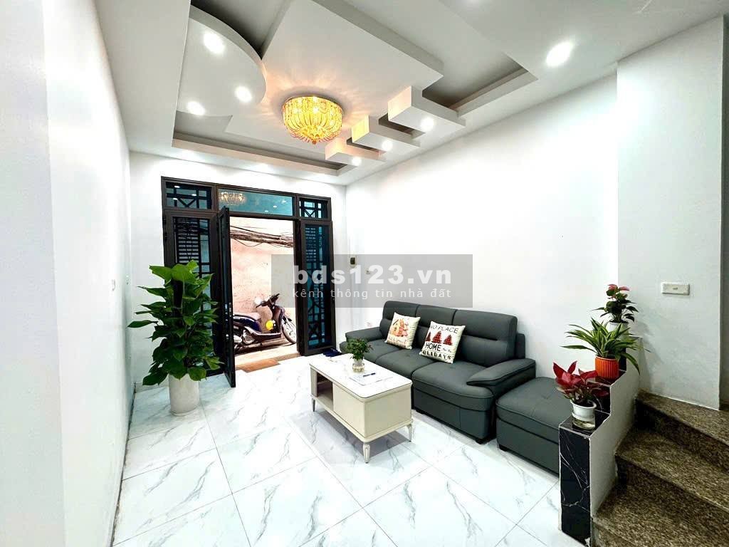 Nguyễn Đức Cảnh - Hoàng Mai : 28m - 6 tỷ ( còn thương lượng)LÔ GÓC - HAI MẶT THOÁNG - NGÕ THÔNG