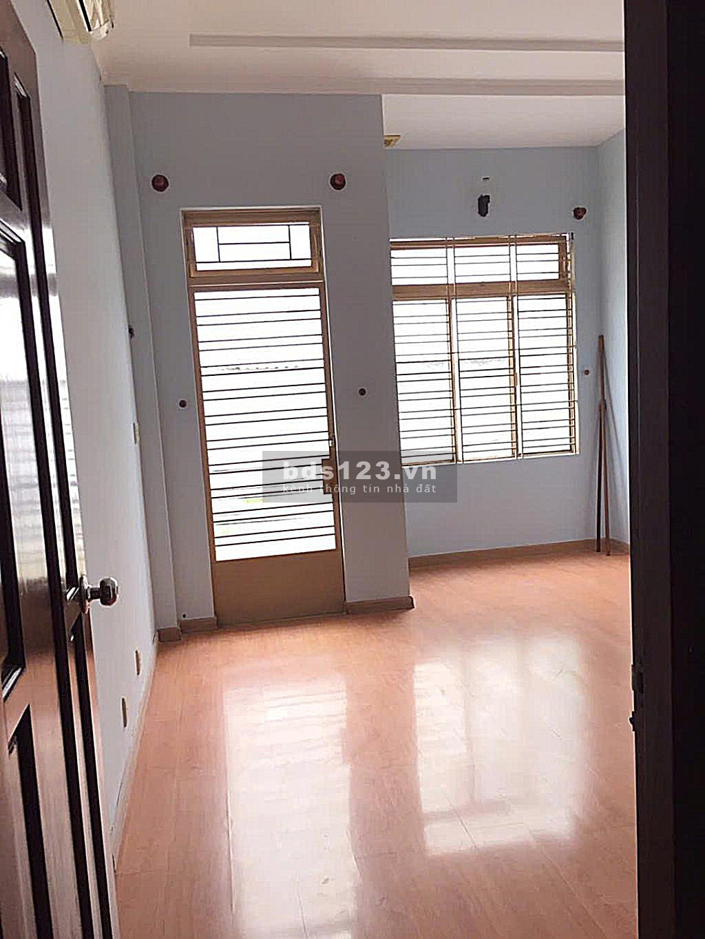 Bán nhà Bình Thạnh - hxh Ung Văn Khiêm - Gần Hutech - 3 tầng chỉ 7.6 tỷ. Nhà đẹp – Hẻm xe hơi