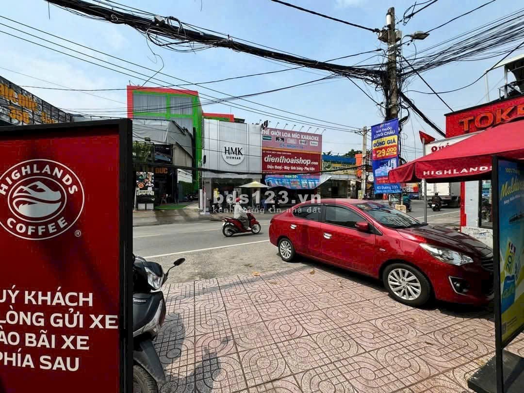 Bán căn nhà cấp 4 góc 2 mặt tiền Đỗ Xuân Hợp, Phước Long B, quận 9.