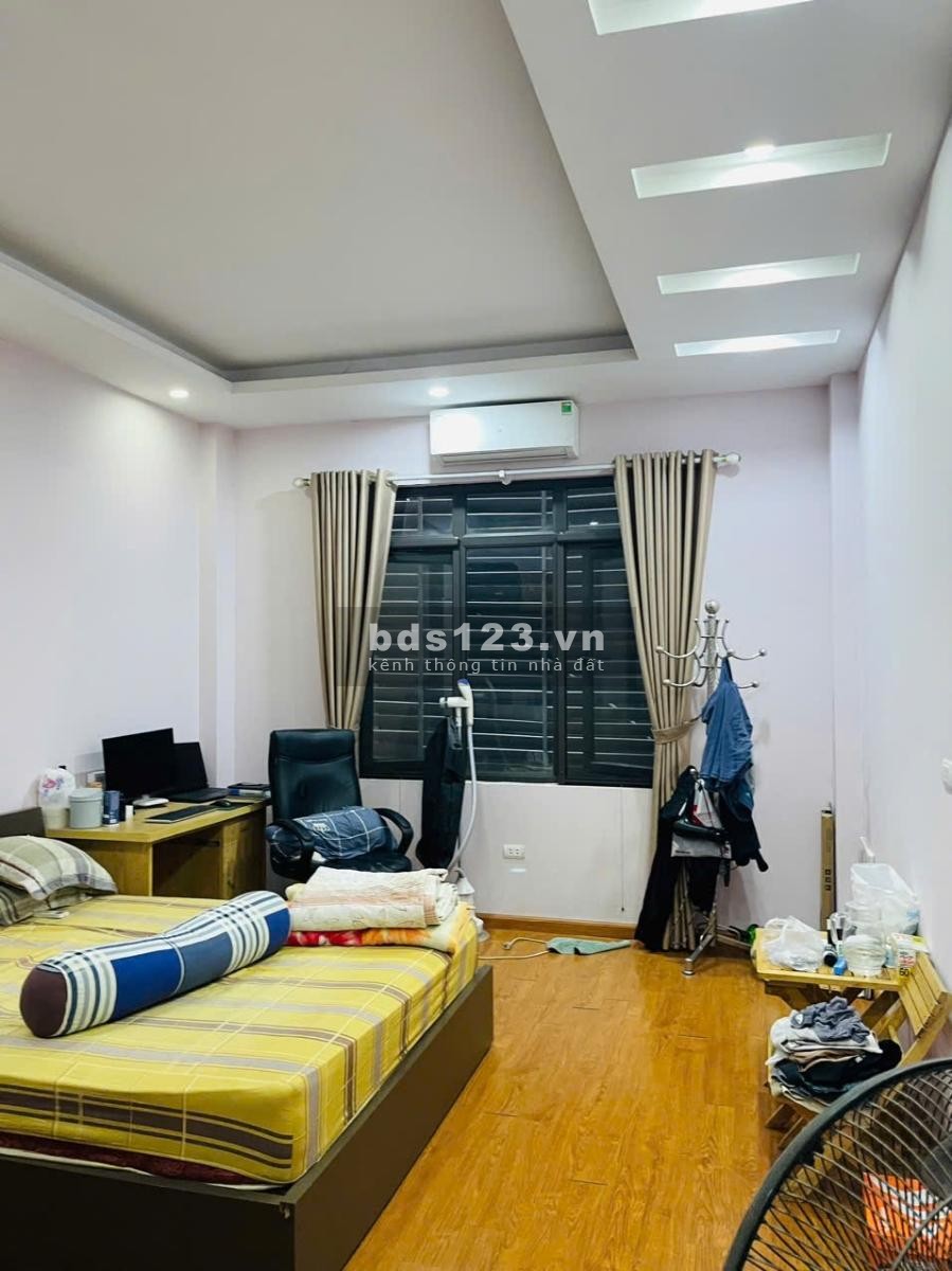 Duy nhất 83m2, 17,x Tỷ, p cù chính lan – 1 nhà ra phố – full nội thất gỗ lim –sổ vuông– 2 thoáng