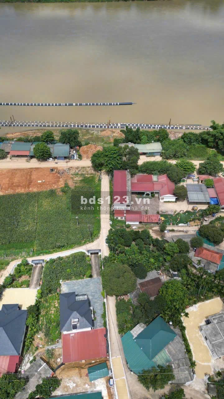 Siêu phẩm view sông Đà - xã Hợp Thành - thành phố Hòa Bình – 2 mặt tiền.