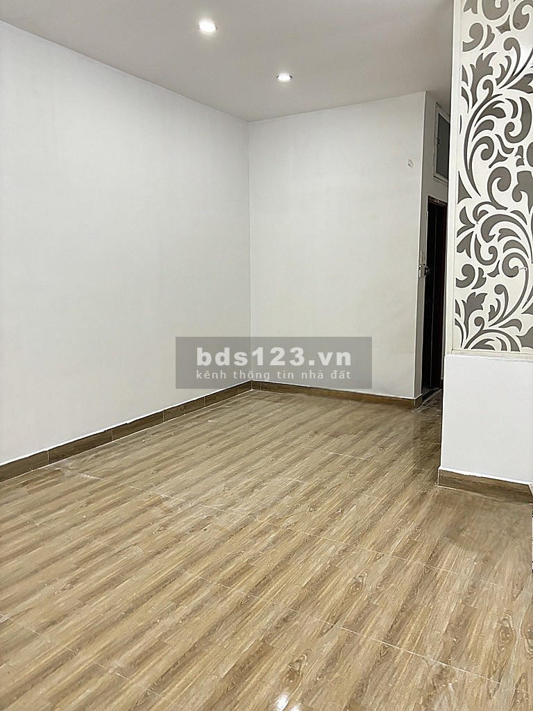 Chỉ 11.7 tỷ – Bán đất tặng nhà 2 tầng – Hẻm xe hơi Nguyễn Xí – P13, Bình Thạnh