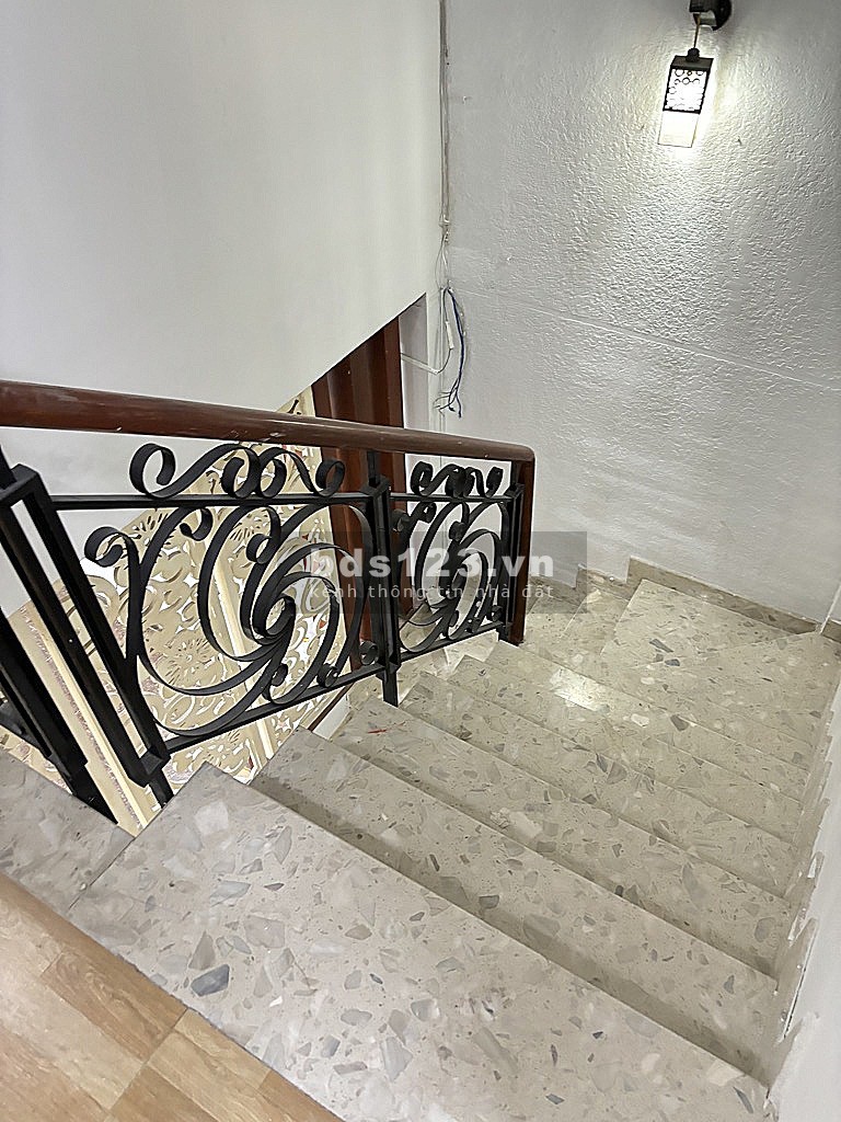 Chỉ 11.7 tỷ – Bán đất tặng nhà 2 tầng – Hẻm xe hơi Nguyễn Xí – P13, Bình Thạnh