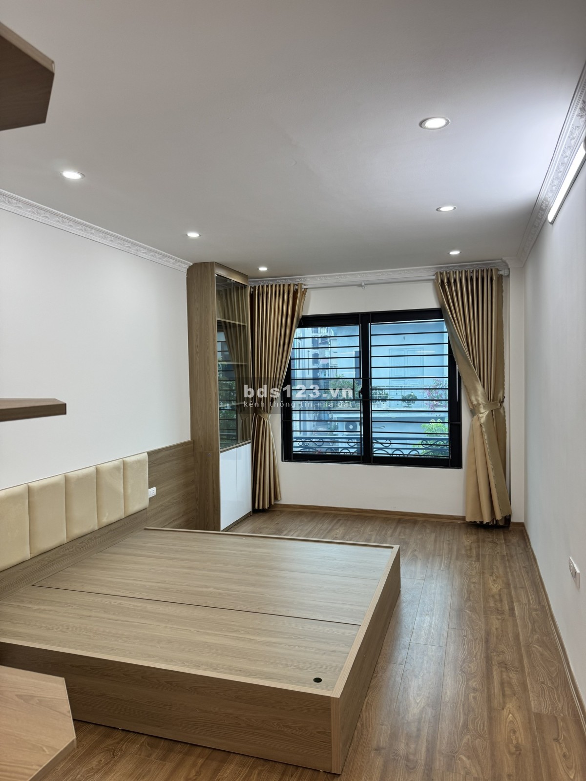 Siêu hiếm! Bán nhà mới xây Trịnh Văn Bô, Nam Từ Liêm 35m², 6 tầng, ôtô đỗ cửa, thang máy