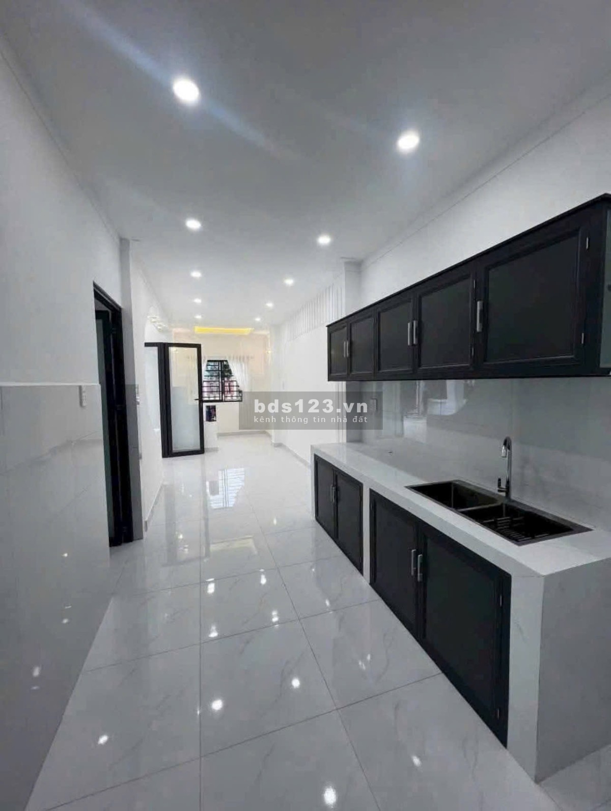 Thanh Lý Căn Nhà Cấp 4 Sổ Riêng Ngay Chợ Bình Chánh