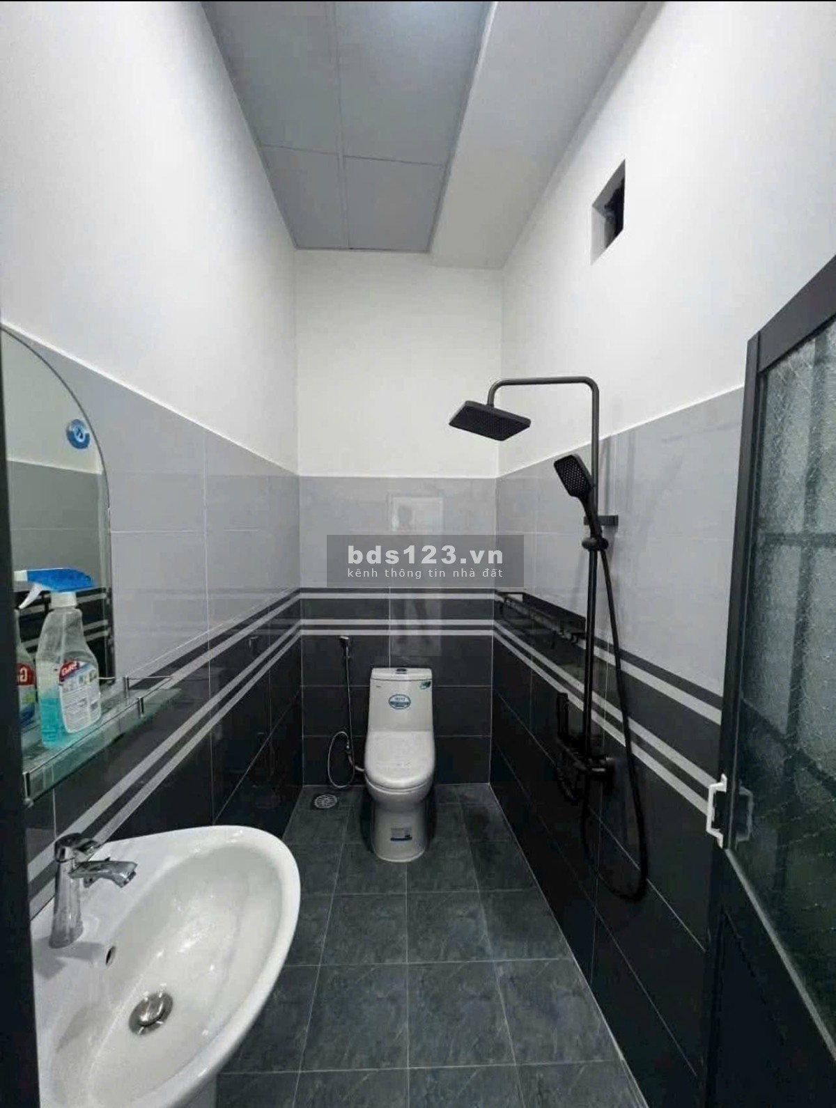 Thanh Lý Căn Nhà Cấp 4 Sổ Riêng Ngay Chợ Bình Chánh