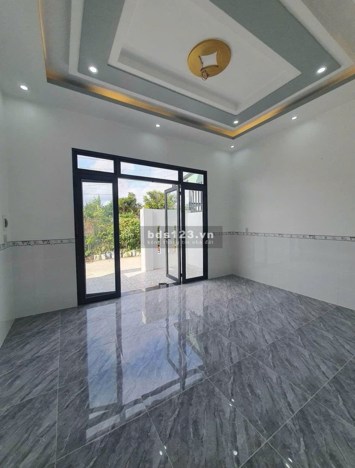 Chủ nhà tái định cư cần bán gấp căn nhà cấp 4 giá 850tr ngay trung tâm xã Bình Chánh