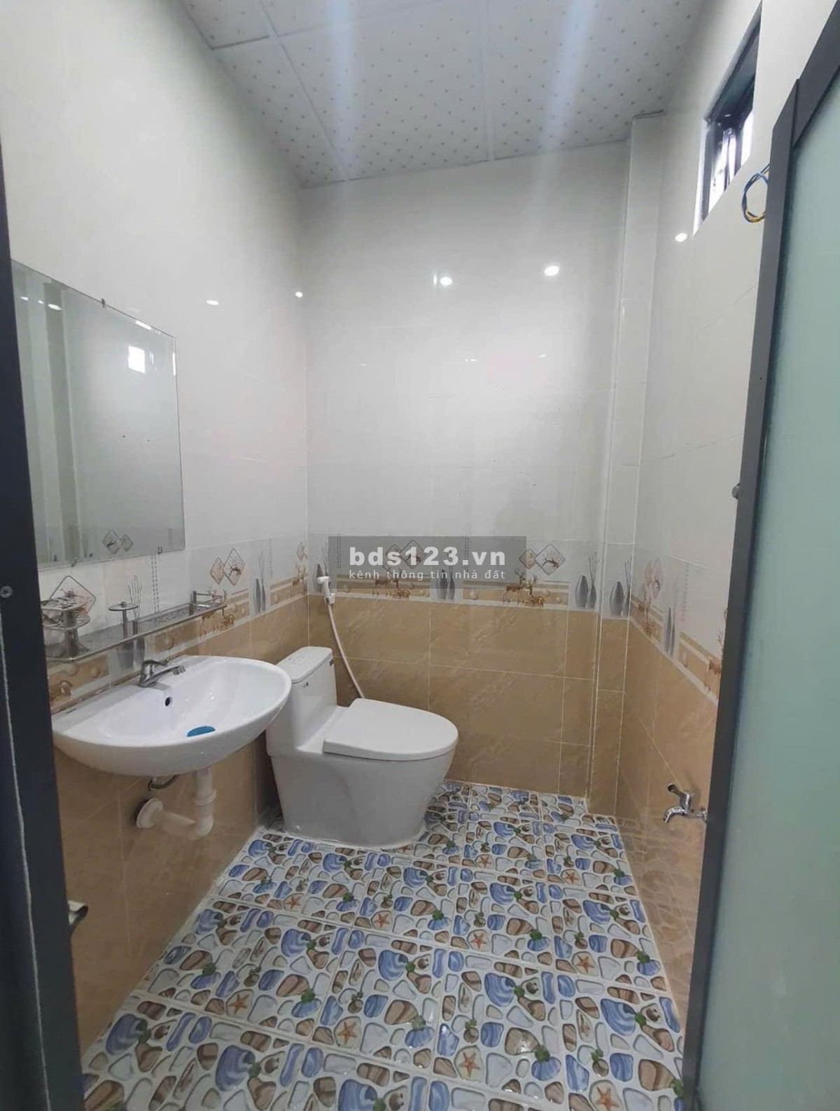 Chủ nhà tái định cư cần bán gấp căn nhà cấp 4 giá 850tr ngay trung tâm xã Bình Chánh