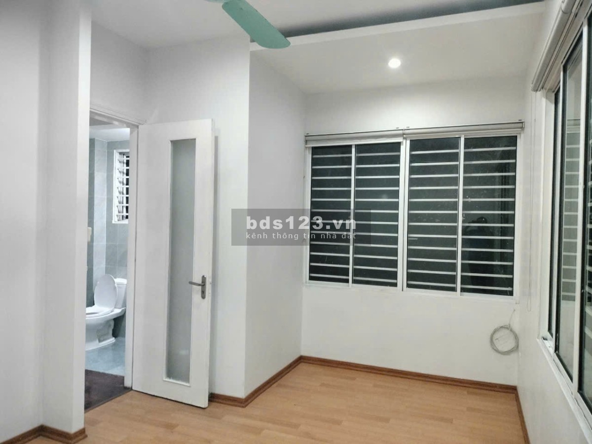 Nhà phân lô Lĩnh Nam - Nhà đẹp - Kinh doanh - Xung quanh tiện ích bạt ngàn
