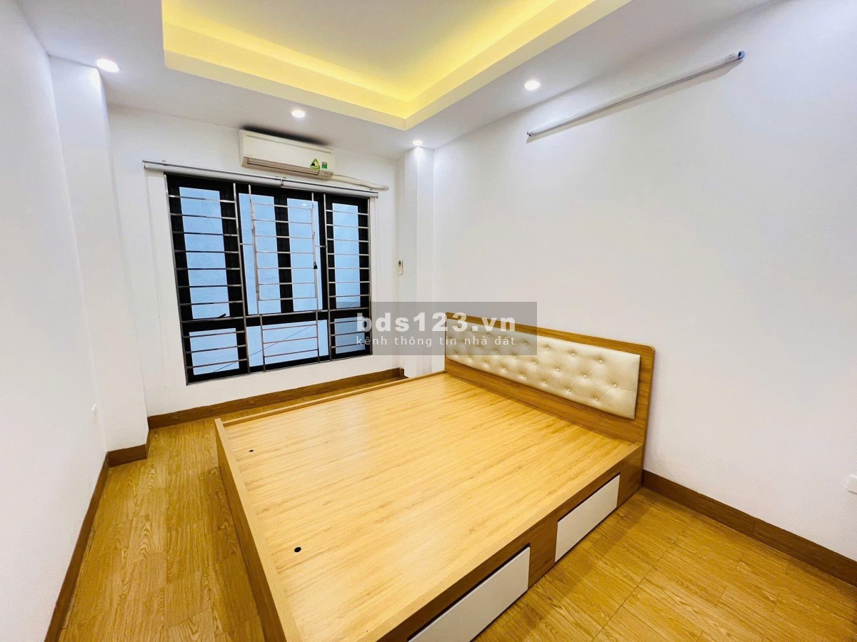 Nhà Mễ Trì hiếm có khó tìm - Ô tô đỗ sát nhà - 20m ra ô tô tránh - Nhà đẹp ở nga
