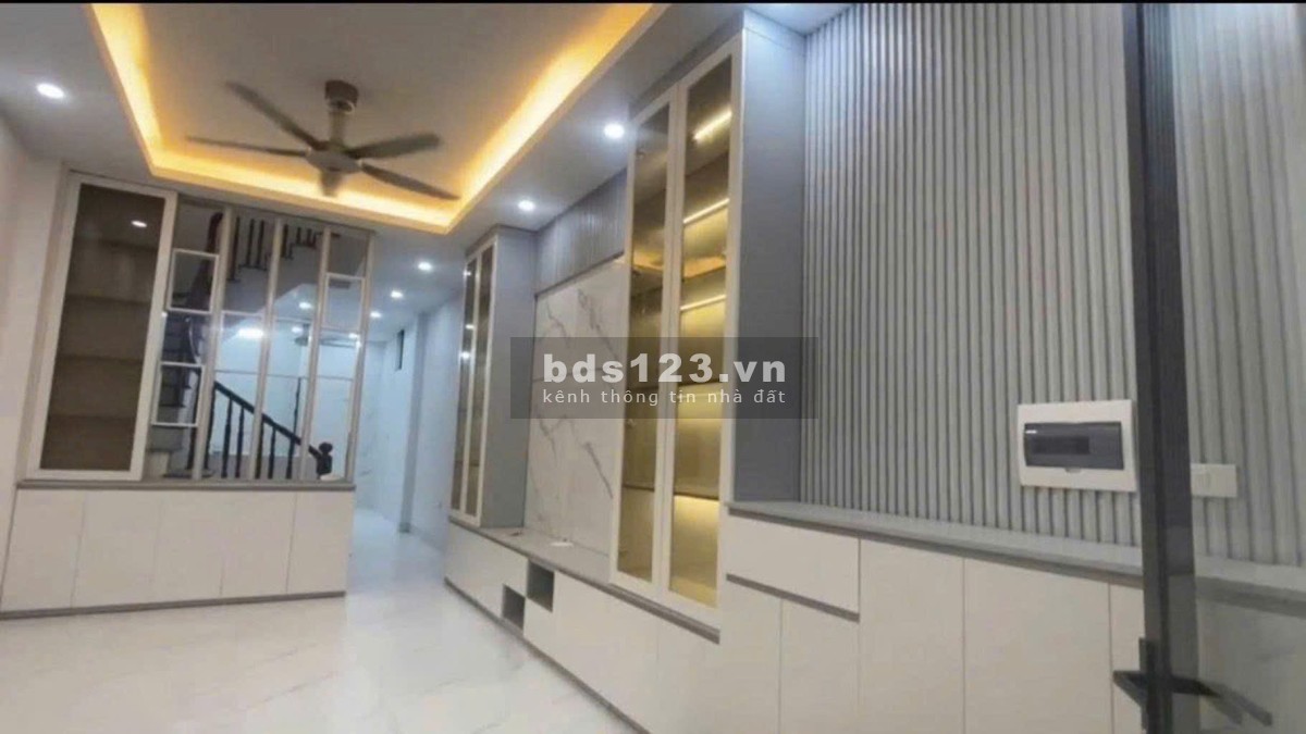 Bán nhà Miêu Nha nhà mới hoàn thiện, oto đỗ cửa 8.3 tỷ