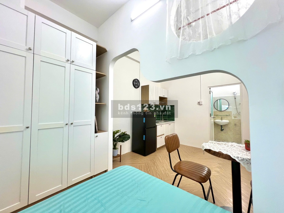 Căn hộ siêu đẹp 1 Phòng ngủ, Pk đủ nội thất Đối diện Sân bay Tân Sơn Nhất.
