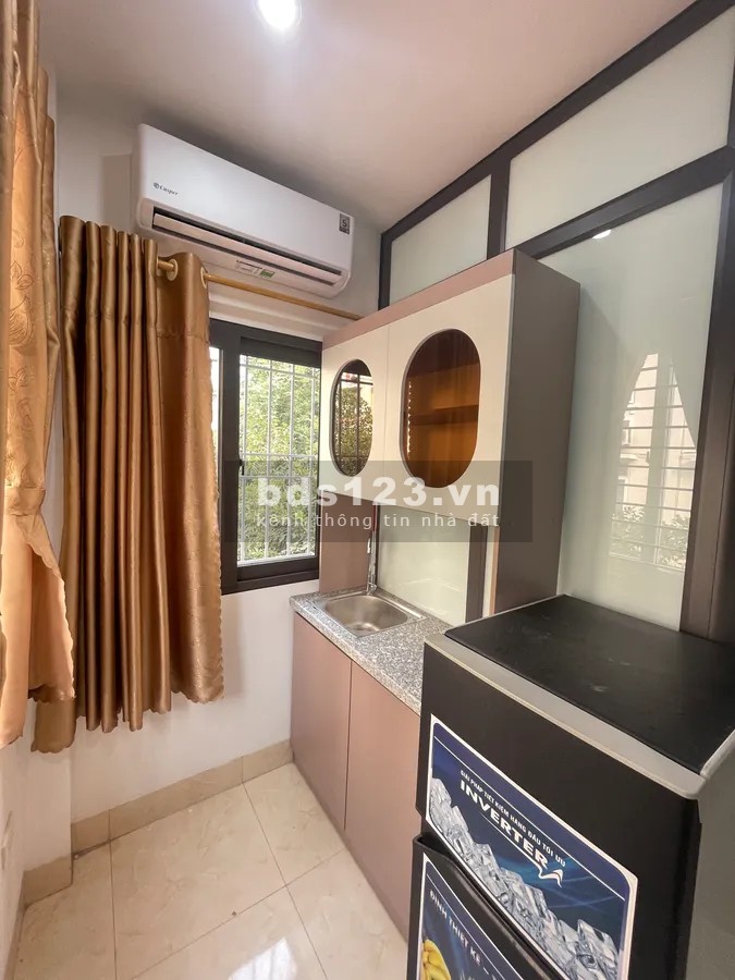 Bán nhà Kim Giang, diện tích 38m, 5 tầng, oto vào gần nhà, giá 7.4 tỷ