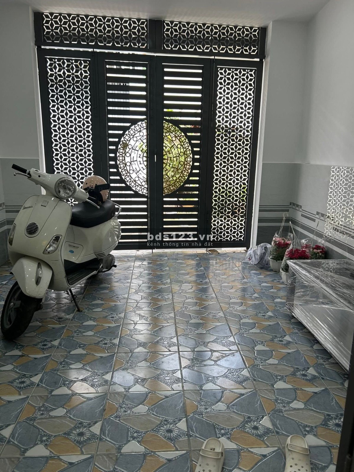 Sắp định cư nên cần bán gấp nhà mặt tiền đường nội bộ khu vực quận 8.