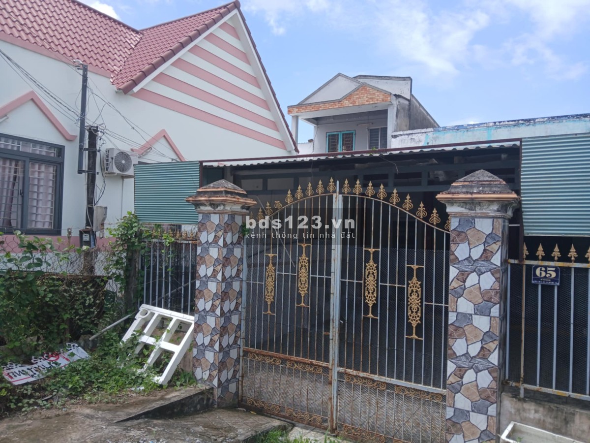 Bán Lô đất MẶT TIỀN đường Hồ Văn Nhánh ( tặng nhà ), KP8, P5. TP Mỹ Tho.