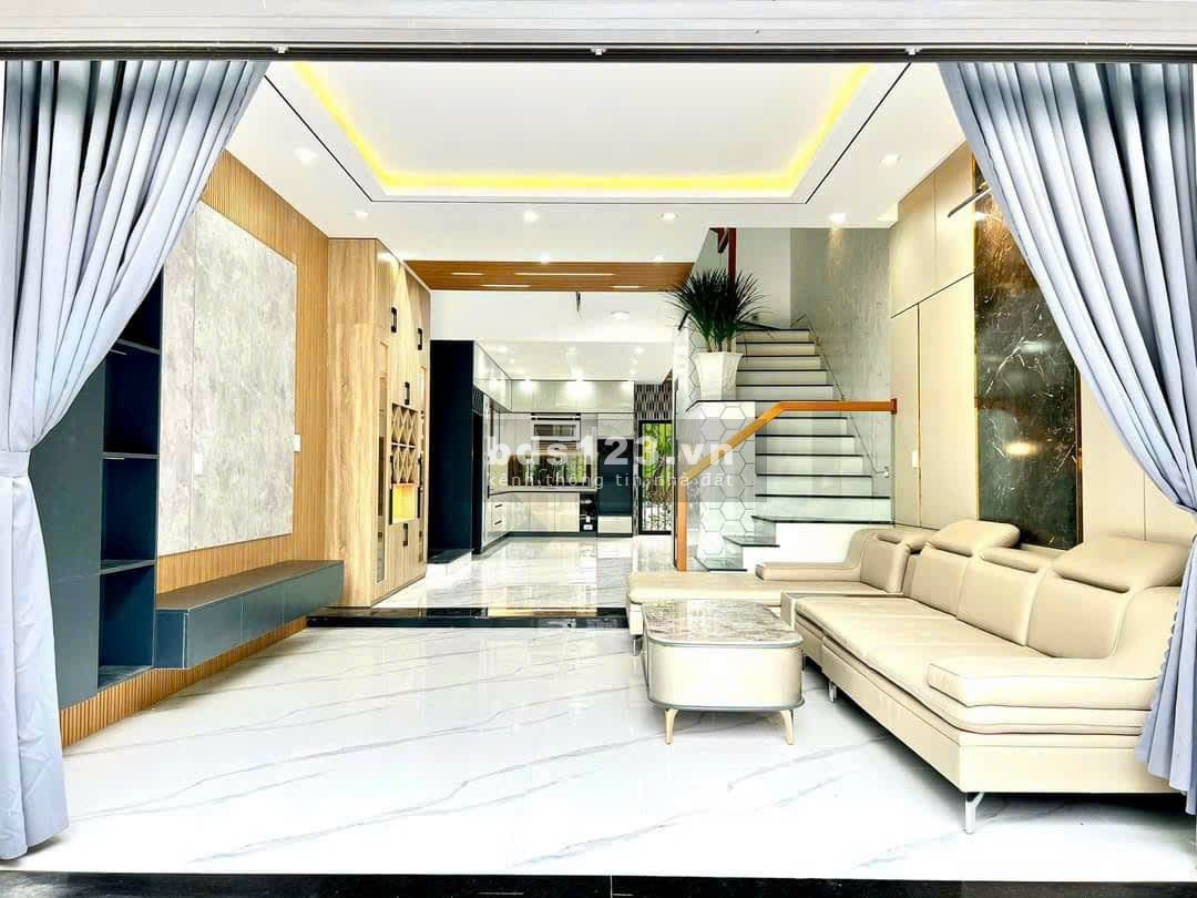 Bán nhà 3 tầng full nội thất – Thanh Lương 18