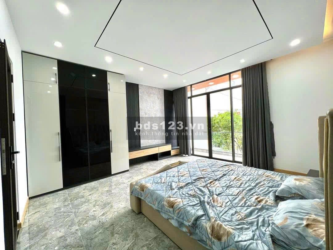 Bán nhà 3 tầng full nội thất – Thanh Lương 18