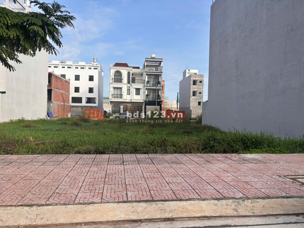 Bán 2 miếng đất 180m2, full thổ cư, hẻm xe hơi rộng rãi đường Tây Lân, nhỉnh 10 tỷ