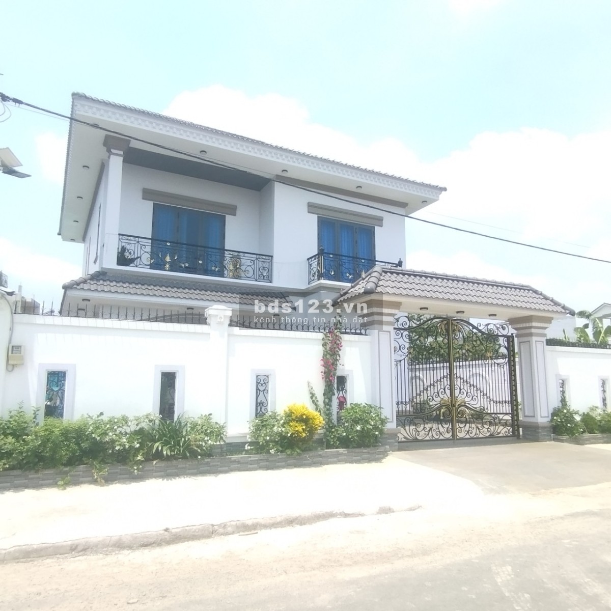 Bán Nền đẹp, 100m2 KDC Đông Dương, đường 82 Bưng Ông Thoàn, Q9, Tphcm và 1 Lô đất dân Ng Duy Trinh