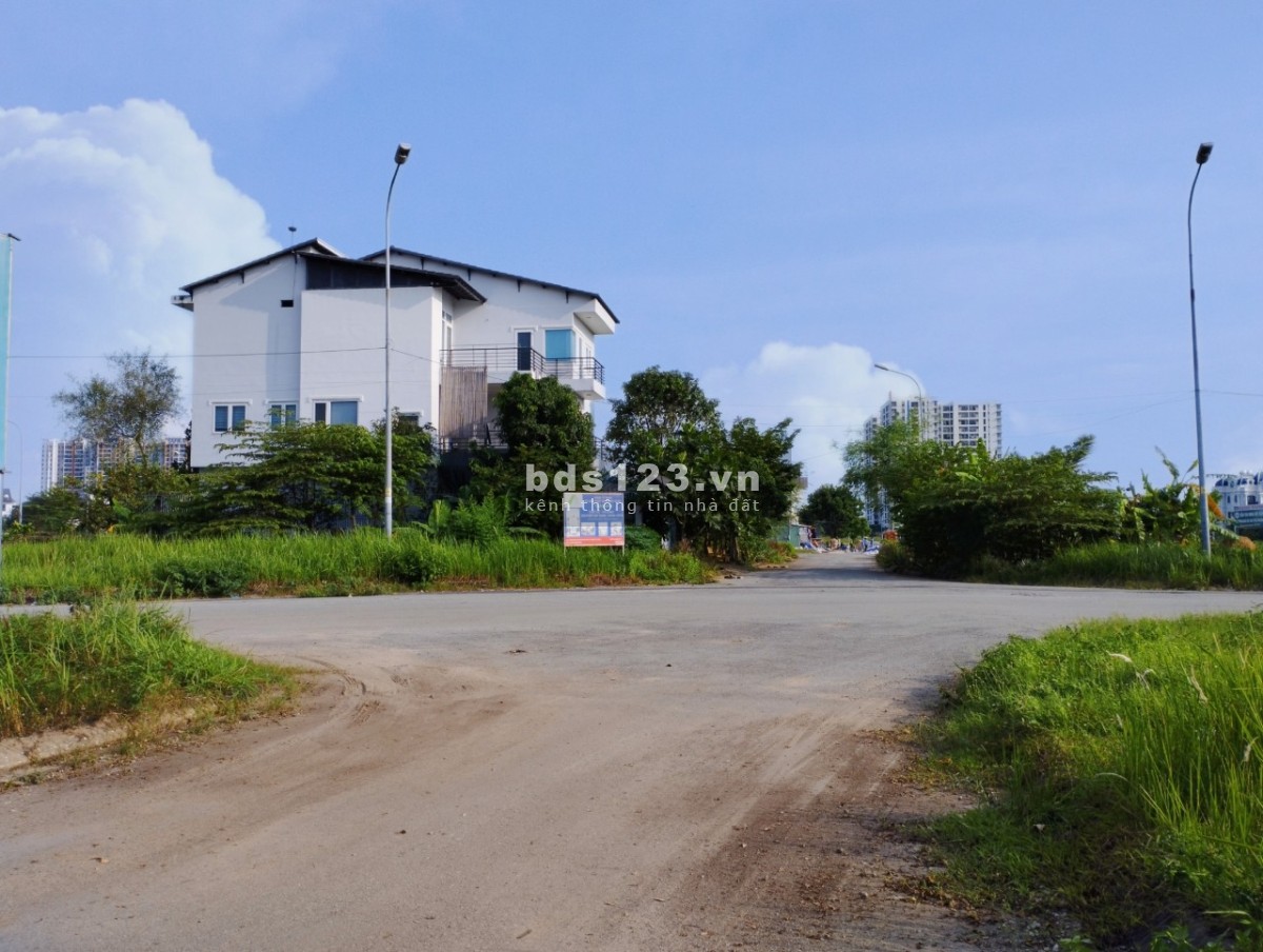 Bán đất Nền KDC Phú Nhuận, đường Liên Phường, Ph. Phú Hữu, Quận 9 Diện Tích 270m2, Giá 80tr/m2