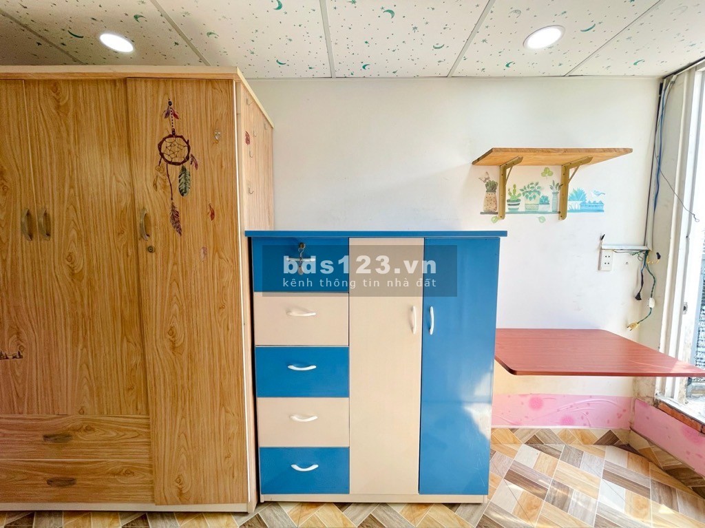 Bán nhà Phường 1, Quận Bình Thạnh Lê Văn Duyệt 4 tầng trệt 2 lầu ST.