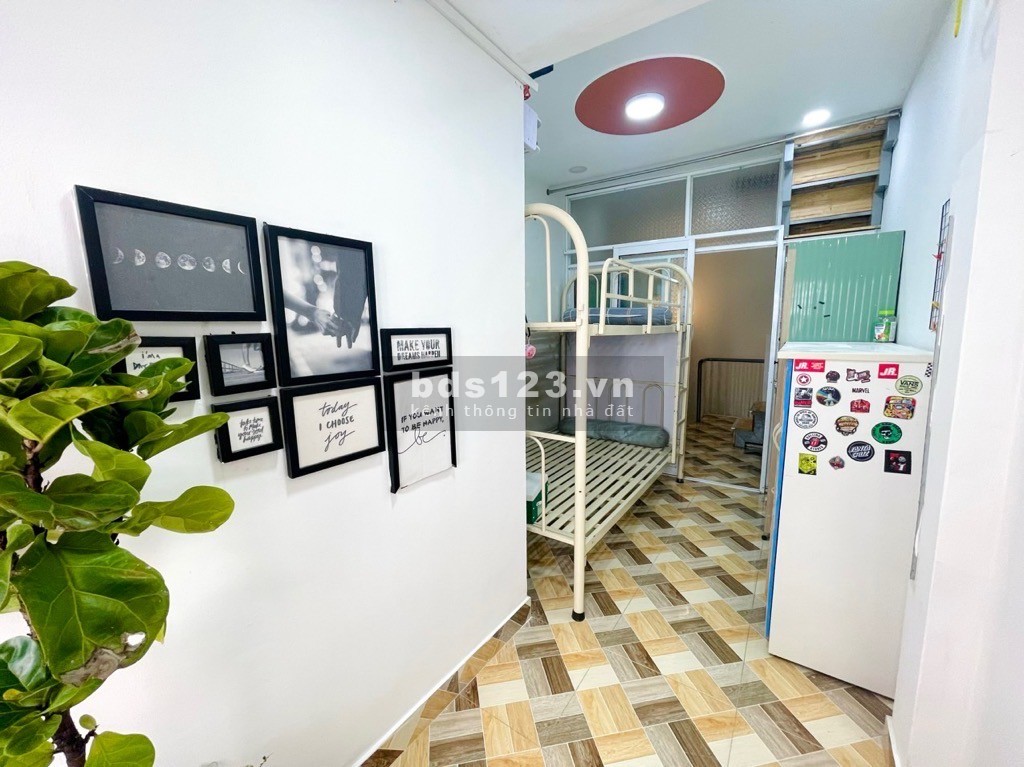 Bán nhà Phường 1, Quận Bình Thạnh Lê Văn Duyệt 4 tầng trệt 2 lầu ST.
