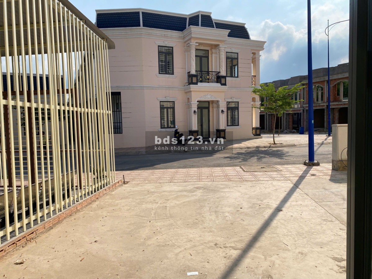 Cần bán nhà trệt 103m2 Khu Đô Thị Huỳnh Tiến Phát