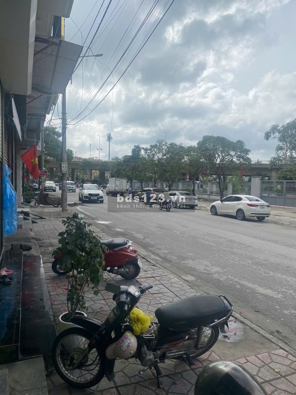 Cho thuê tầng 1 để kinh doanh, buôn bán