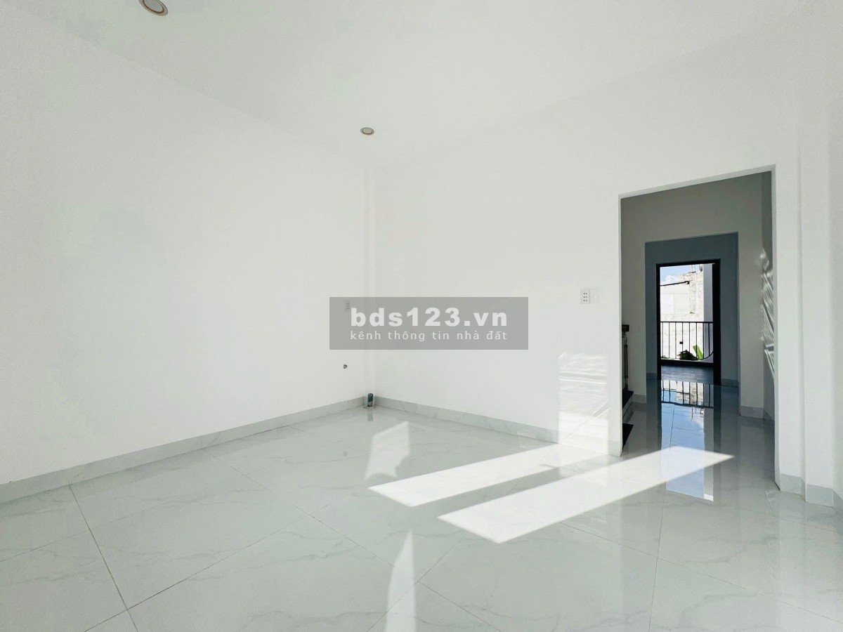 Bán nhà 3 tầng 3 mê – Kiệt ô tô Tôn Đức Thắng.