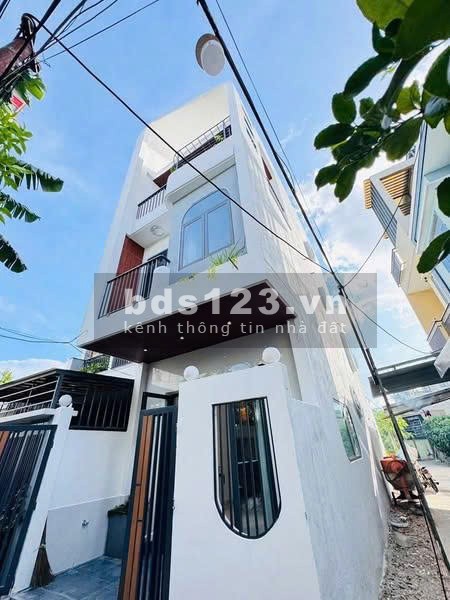 Bán nhà 3 tầng 3 mê – Kiệt ô tô Tôn Đức Thắng.