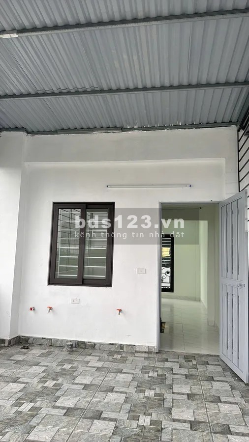 Bán nhà Tứ Hiệp 40m2 x 5 tầng, mặt tiền 4m, giá 7.2 tỷ