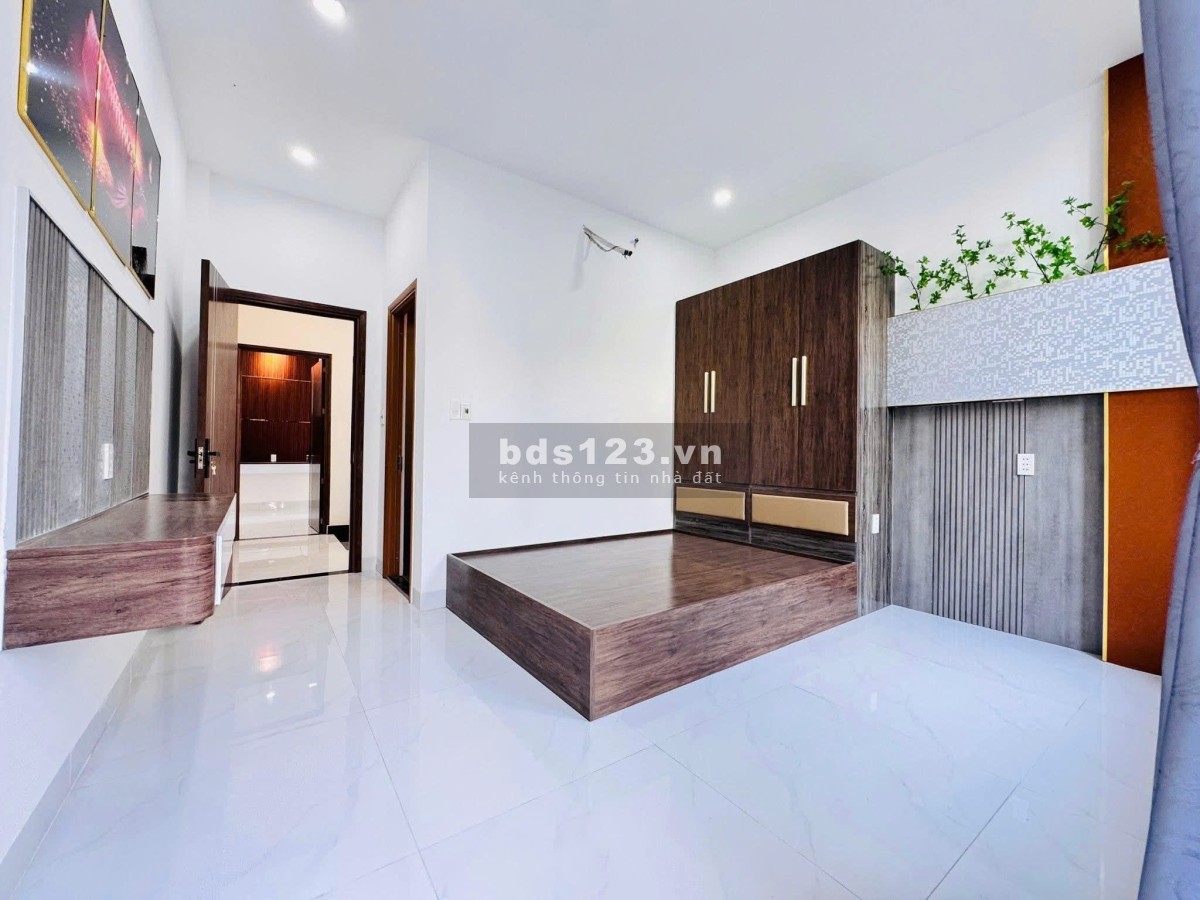 Bán nhà 3 tầng 3 mê – Kiệt ô tô Tôn Đức Thắng.