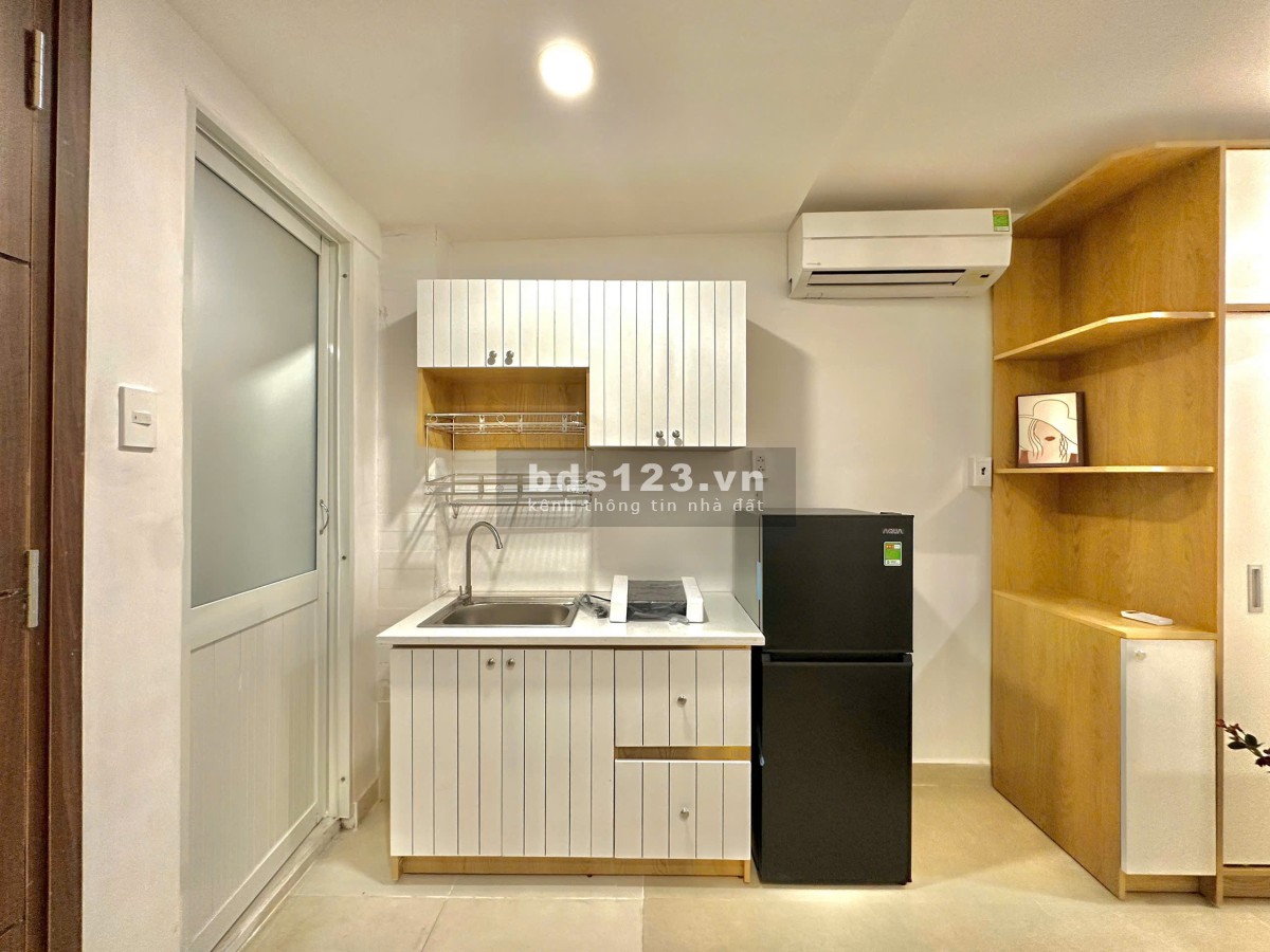 Căn hộ 1 Phòng ngủ, Pk đủ nội thất ngay Cầu Kiệu, P.Tân Định, Quận 1