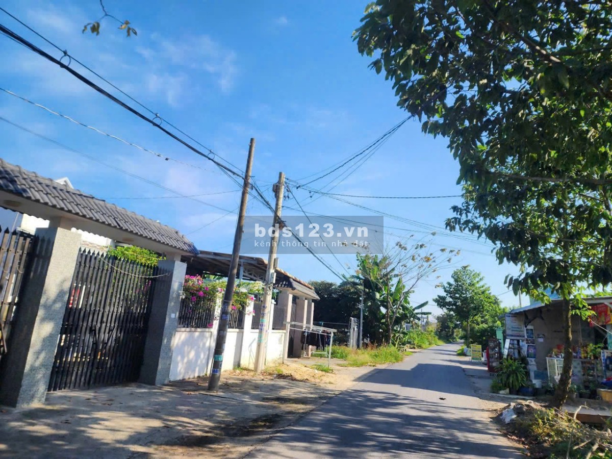 Chủ cần bán lô đất ngay THCS Tân Phú Trung (188m2 - 1,5 tỷ) ZL: 0905099203