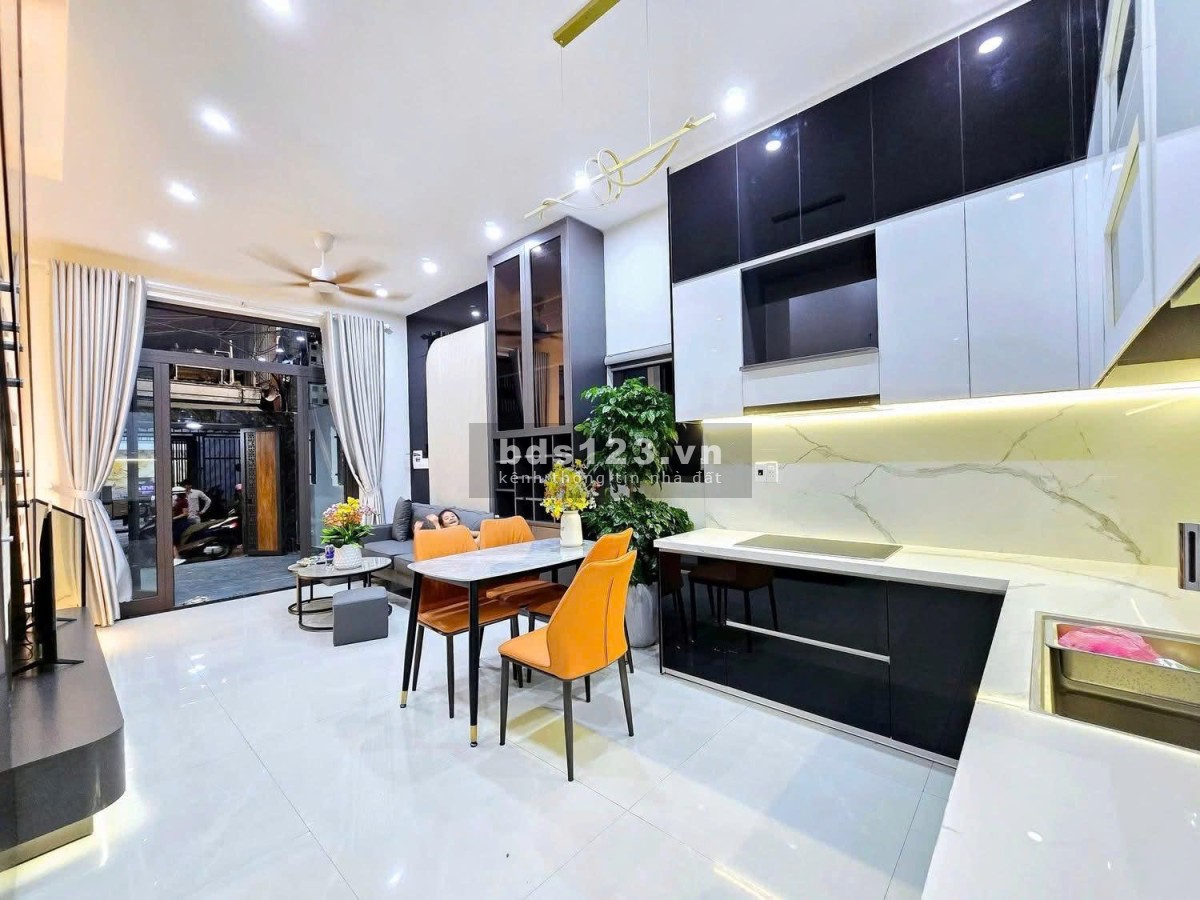 Bán nhà 2 tầng 2 mê – 2 mặt kiệt ô tô Nguyễn Phước Nguyên.