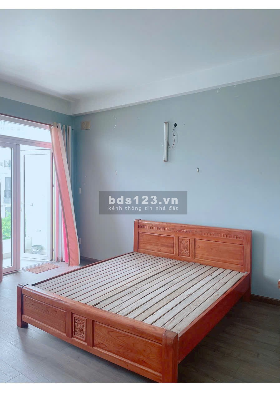 Tôi cần bán Nhà Nguyễn Căn 3 Tâng - 4 PN - 4 WC ở KDC 13E Intresco