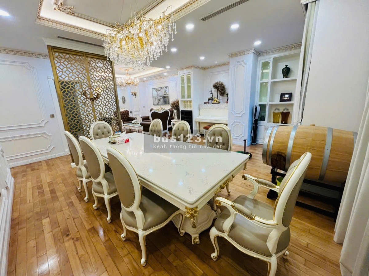 Cần bán căn hộ cao cấp Vincom Center Bà Triệu