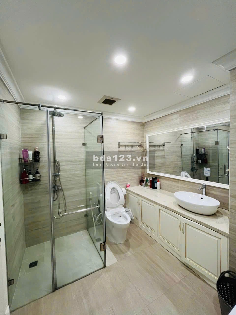 Cần bán căn hộ cao cấp Vincom Center Bà Triệu