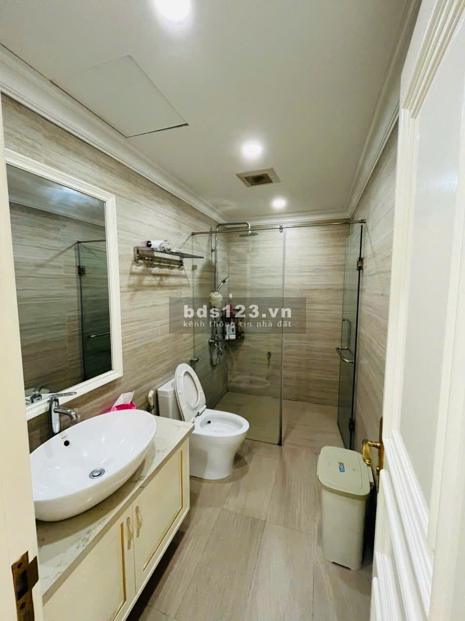 Cần bán căn hộ cao cấp Vincom Center Bà Triệu