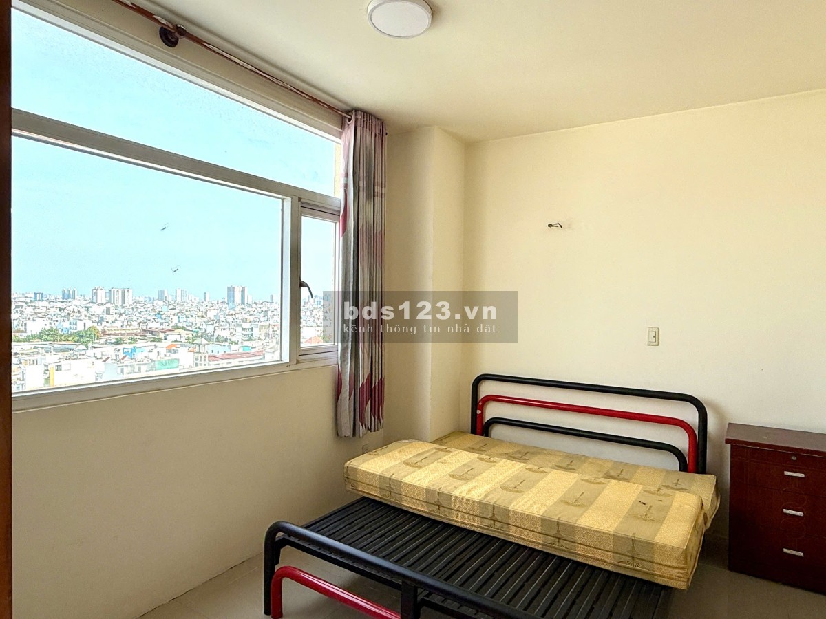 Căn góc 81m2 Hoàng Kim giá 8tr/tháng, nội thất, ban công thoáng mát, an ninh