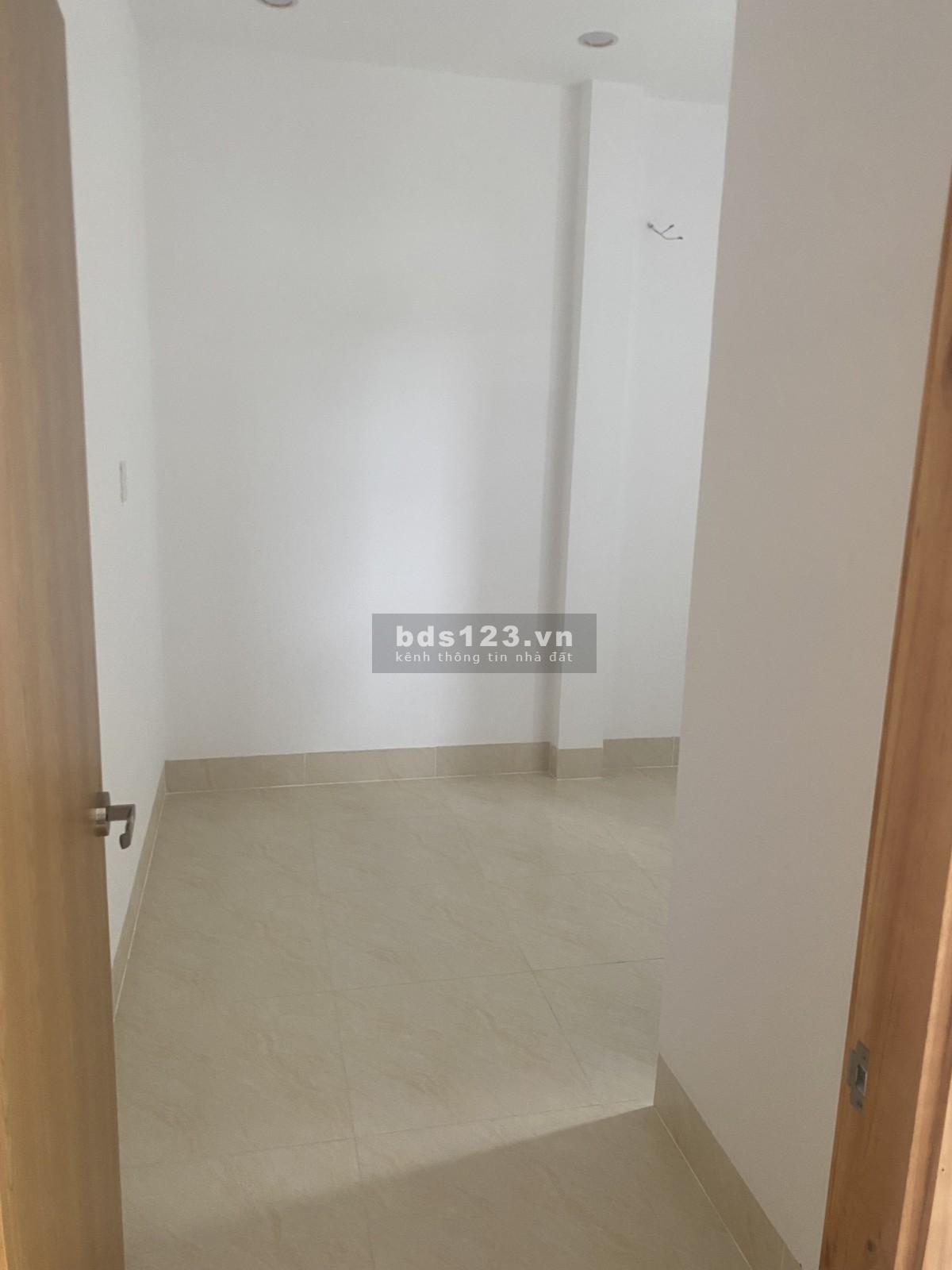 BÁN NHÀ MẶT TIỀN ĐƯỜNG VỪA Ở VỪA KINH DOANH