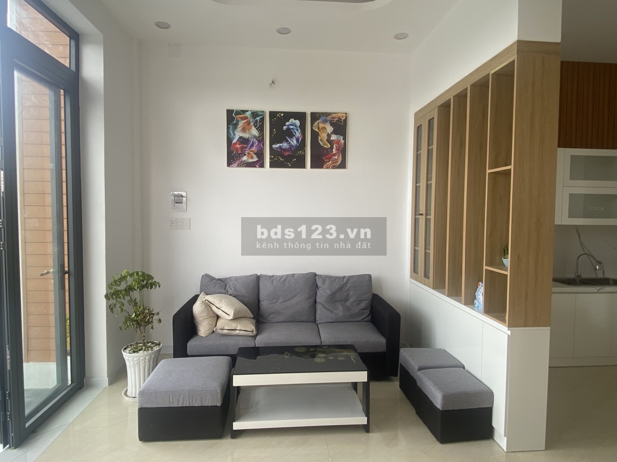BÁN NHÀ MẶT TIỀN ĐƯỜNG VỪA Ở VỪA KINH DOANH